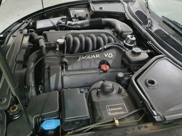 Jaguar XK8 Coupé · Ano 1997 