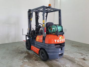 Empilhador Toyota 1800Kg a Gás