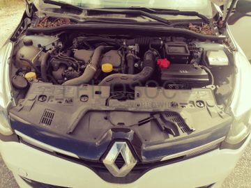Renault Clio 1.5 DCI · Ano 2015 