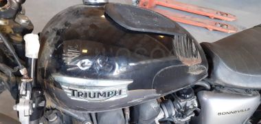 Triumph Bonneville 986MF · Ano 2013