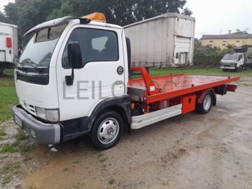 Nissan Cabstar 3.0 · Ano 2005