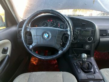 BMW 318 TDS · Ano 1995