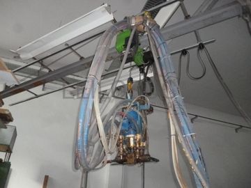 Hidráulica com moldes · Máquina de injeção de politeno · Moldes de Injeção · Moldes de Madeira