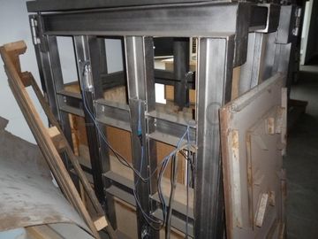 Hidráulica com moldes · Máquina de injeção de politeno · Moldes de Injeção · Moldes de Madeira