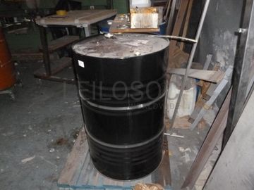 Hidráulica com moldes · Máquina de injeção de politeno · Moldes de Injeção · Moldes de Madeira