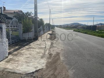 Direito de Usufruto de Armazém · Torre de Moncorvo, Bragança