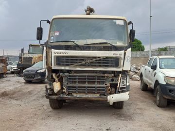 Autotanque de Água (18 M3) VOLVO FM 13-400 (6x4)