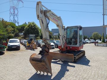 Escavadora Takeuchi TB250 · Ano 2011