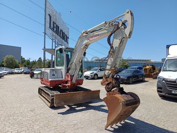 Escavadora Takeuchi TB250 · Ano 2011