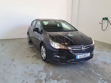 Opel Astra · Ano 2018