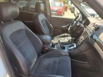 Ford S-Max 2.0 TDCI Titanium 7 · Ano 2013