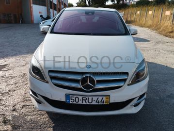 Mercedes-Benz B250e · Ano 2016