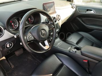 Mercedes-Benz B250e · Ano 2016