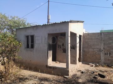 Infraestruturas em terreno no Bairro Canongola - Tete