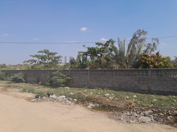 Infraestruturas em terreno no Bairro Canongola - Tete