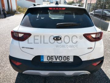 Kia Stonic Hatchback · Ano 2018