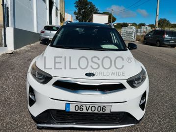 Kia Stonic Hatchback · Ano 2018