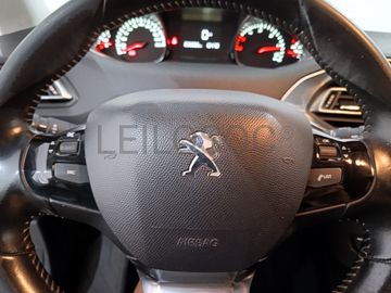 Peugeot 308 · Ano 2015