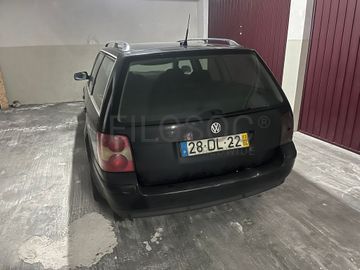 Volkswagen Passat B5 1.9 TDI · Ano 2003