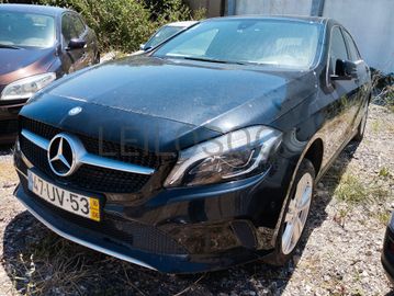 Mercedes-Benz A 180 CDI 1.5 · Ano 2016