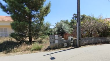 Lote de Terreno para Construção com Benfeitoria · Ansião, Leiria