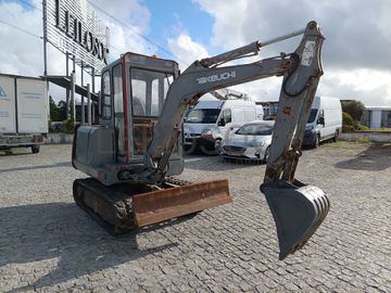 Mini Escavadora Takeuchi 