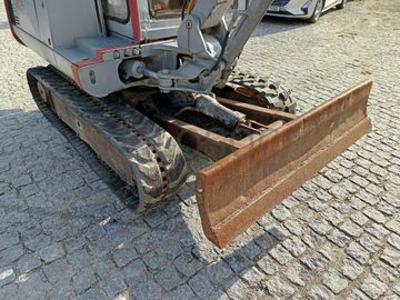 Mini Escavadora Takeuchi 