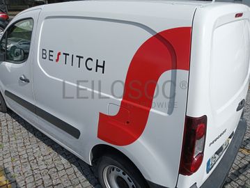 Peugeot Partner · Ano 2018