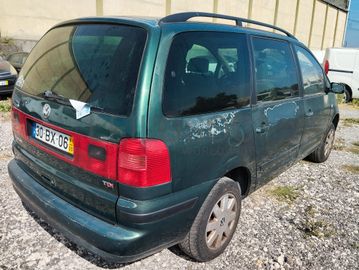 Volkswagen Sharan · Ano 2001