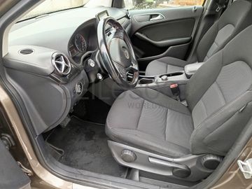 Mercedes-Benz B180 CDI · Ano 2013