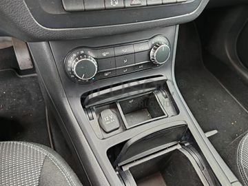 Mercedes-Benz B180 CDI · Ano 2013