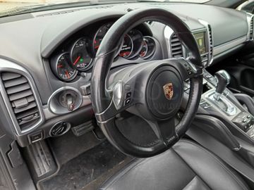 Porsche Cayenne · Ano 2012