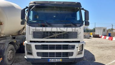 Autobetoneira Volvo FM12-43 8x4