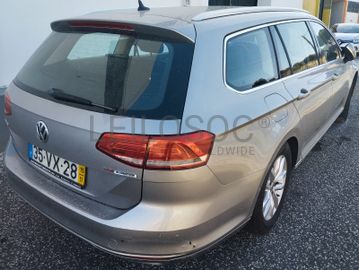 Volkswagen Passat B8 Variant 1.6 TDI · Ano 2015