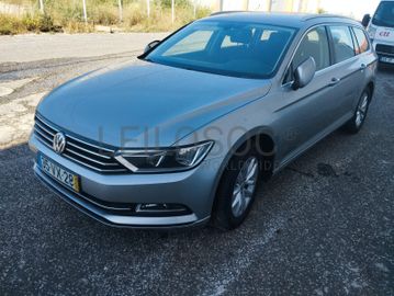 Volkswagen Passat B8 Variant 1.6 TDI · Ano 2015