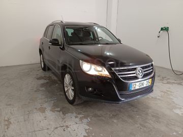 Volkswagen Tiguan · Ano 2008