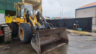 Pá escavadora CATERPILLAR T18F