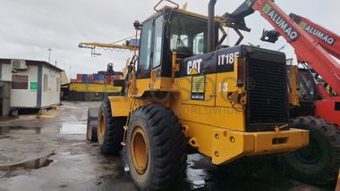 Pá escavadora CATERPILLAR T18F