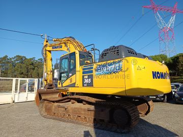 Giratória de Rastos Komatsu · Ano 2018