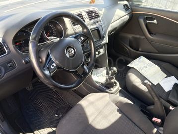 Volkswagen Polo · Ano 2015