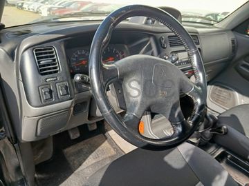 Mitsubishi L200 Strakar · Ano 2005