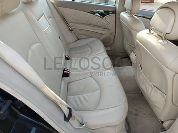 Mercedes-Benz E220 · Ano 2002