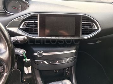 Peugeot 308 SW · Ano 2017