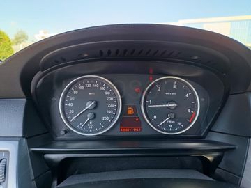 BMW 520 · Ano 2007