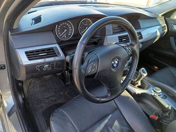 BMW 520 · Ano 2007