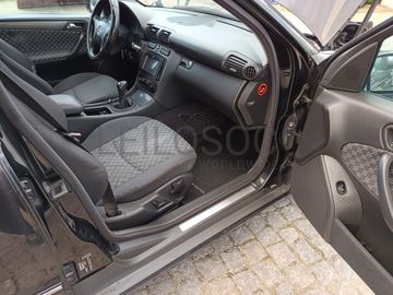 Mercedes-Benz C220 CDI · Ano 2000