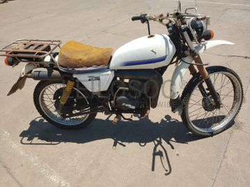 Moto SUZUKI RF 125