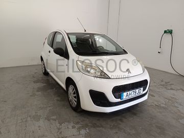 Peugeot 107 · Ano 2013