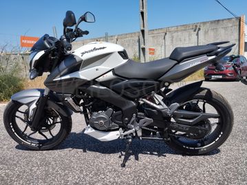 Bajaj Pulsar NS 200 · Ano 2018