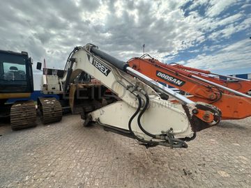 Escavadora de Rastos TEREX TC225LC